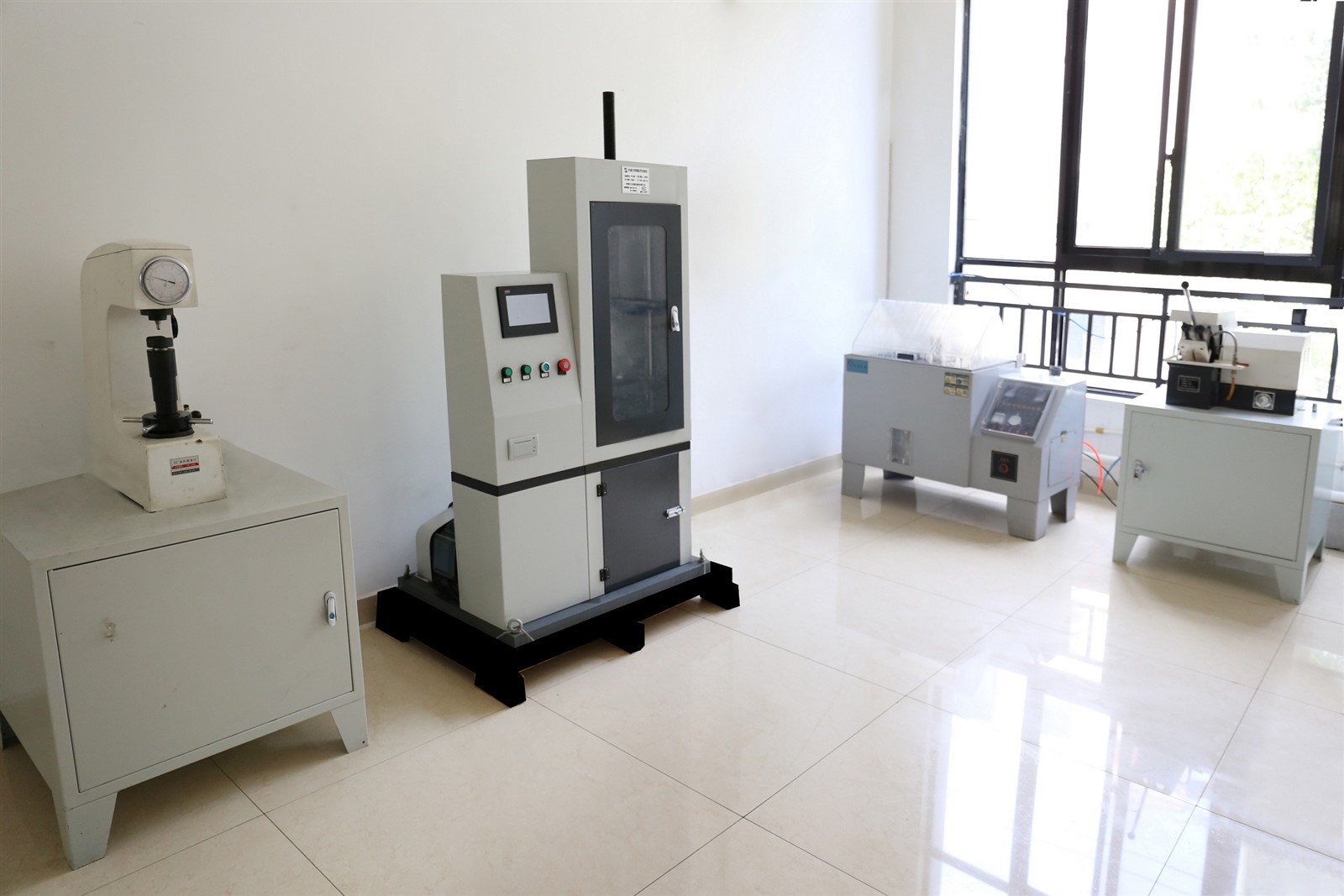 testing room testing room